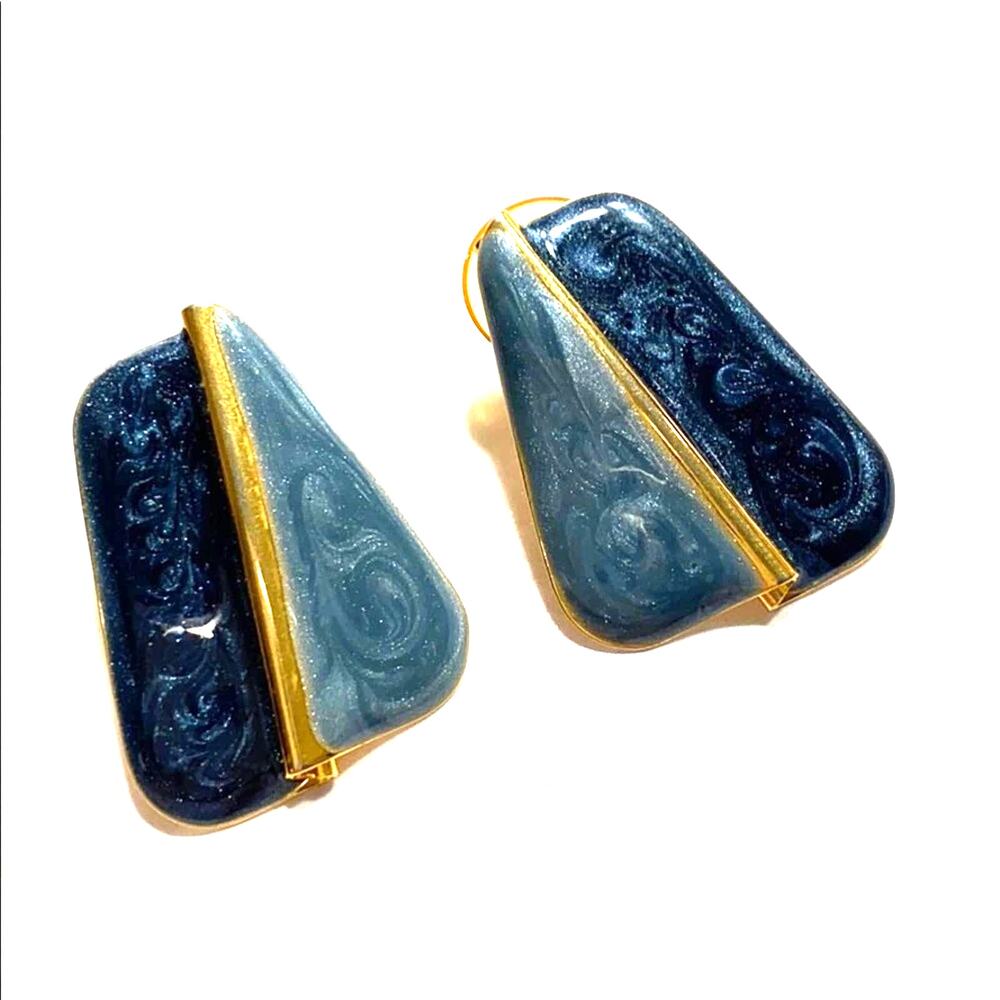 Mod pierced earrings goldtone setting with blue & green enamel finish unique 80s
